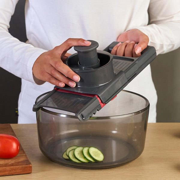 Zyliss 4-in-1 Slicer & Grater
