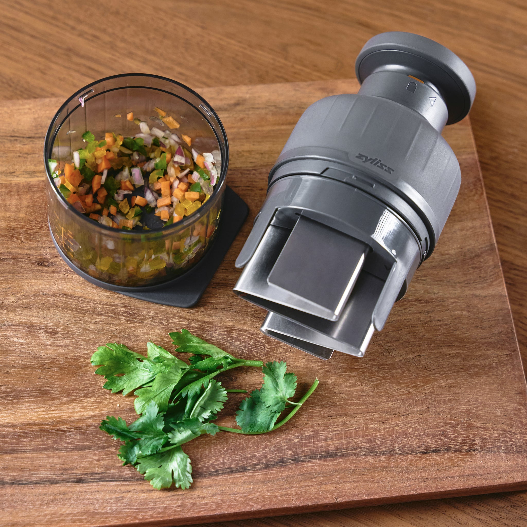 ノンビリチック Zick Zick 3 Food Chopper – Classic, Efficient & Ergonomic Kitchen