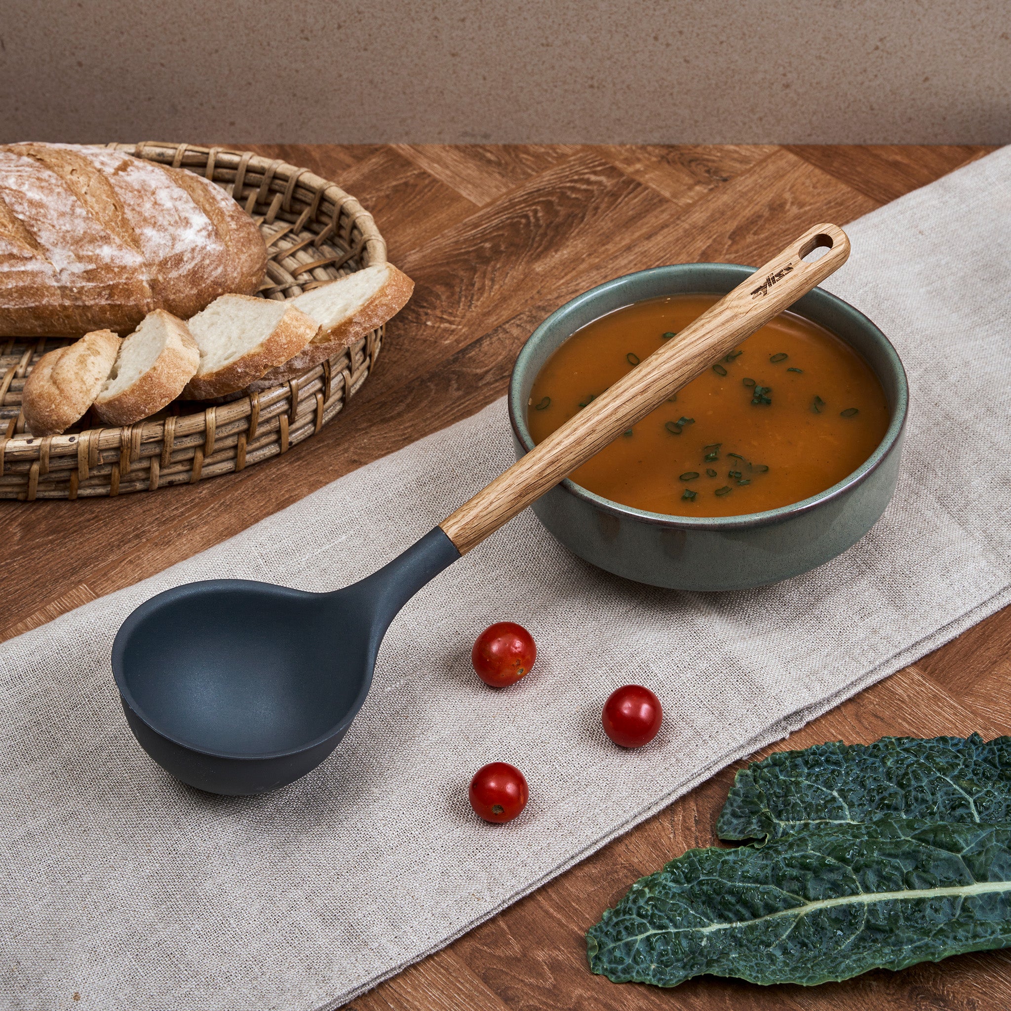 Zyliss Ladle Oak Wood – Heat-Resistant Kitchen Soup Ladle