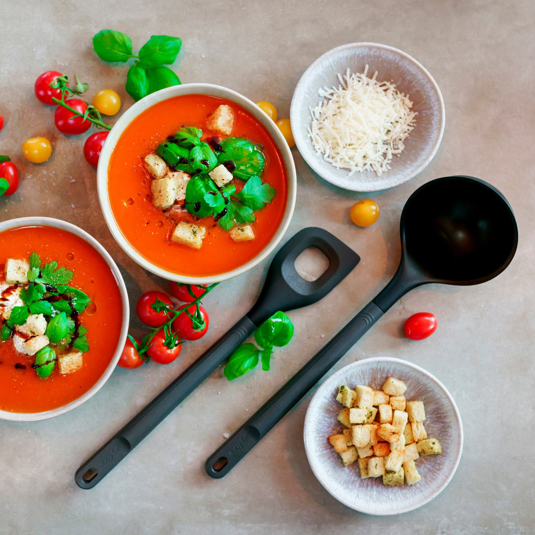 Zyliss Angled Mixing Spoon – Ergonomic & Efficient Stirring